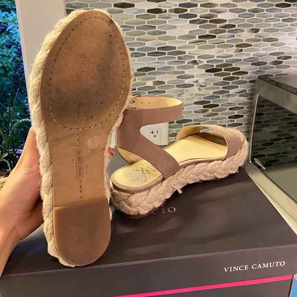 Vince Camuto Sandals - Picture 4 of 4